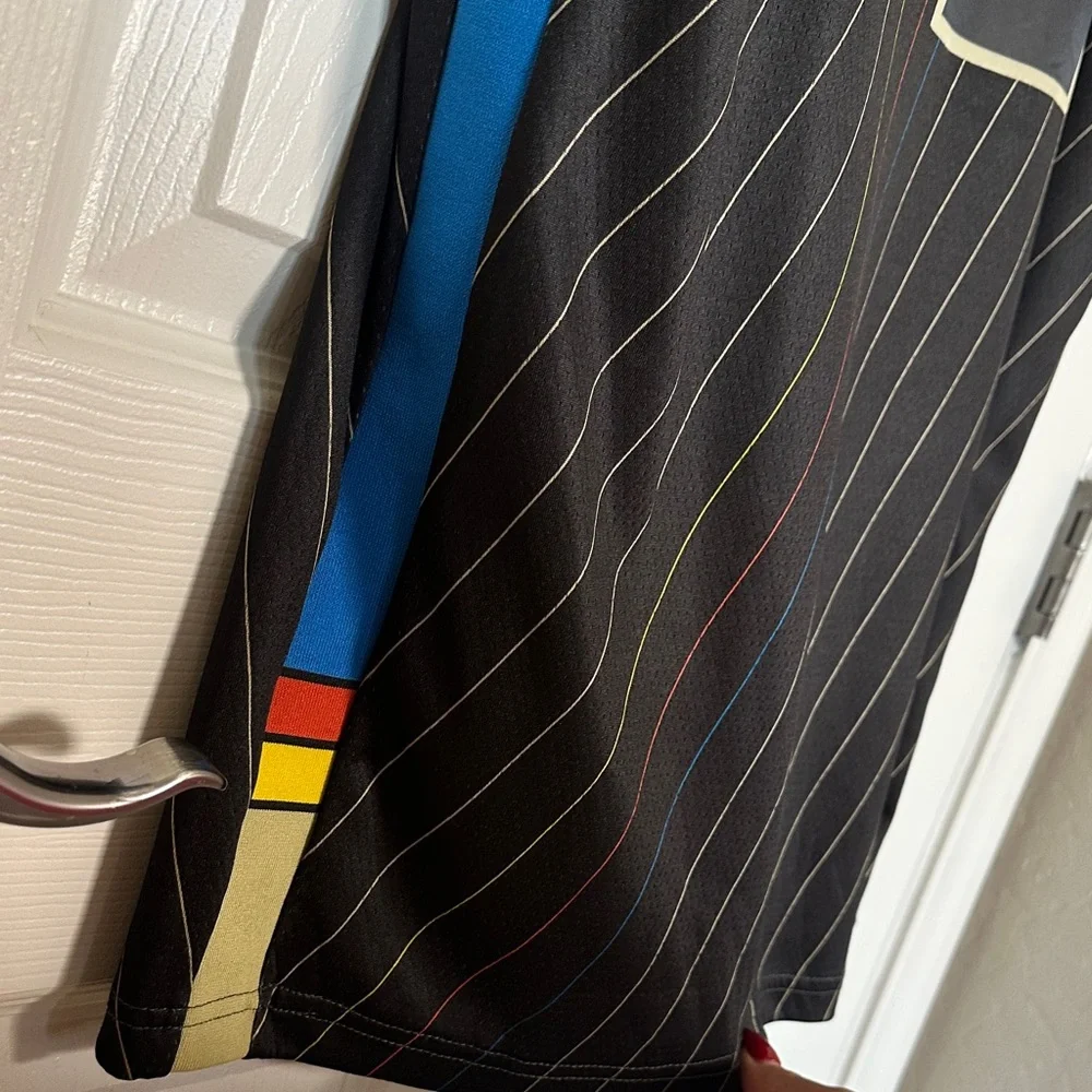 Dutch Bros Mens Black and Tan Basketball Jersey Size M - Picture 8 of 10